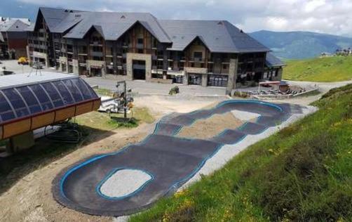 Le Cosy Pyrenees Pied De Pistes Serias Germ Exterior photo